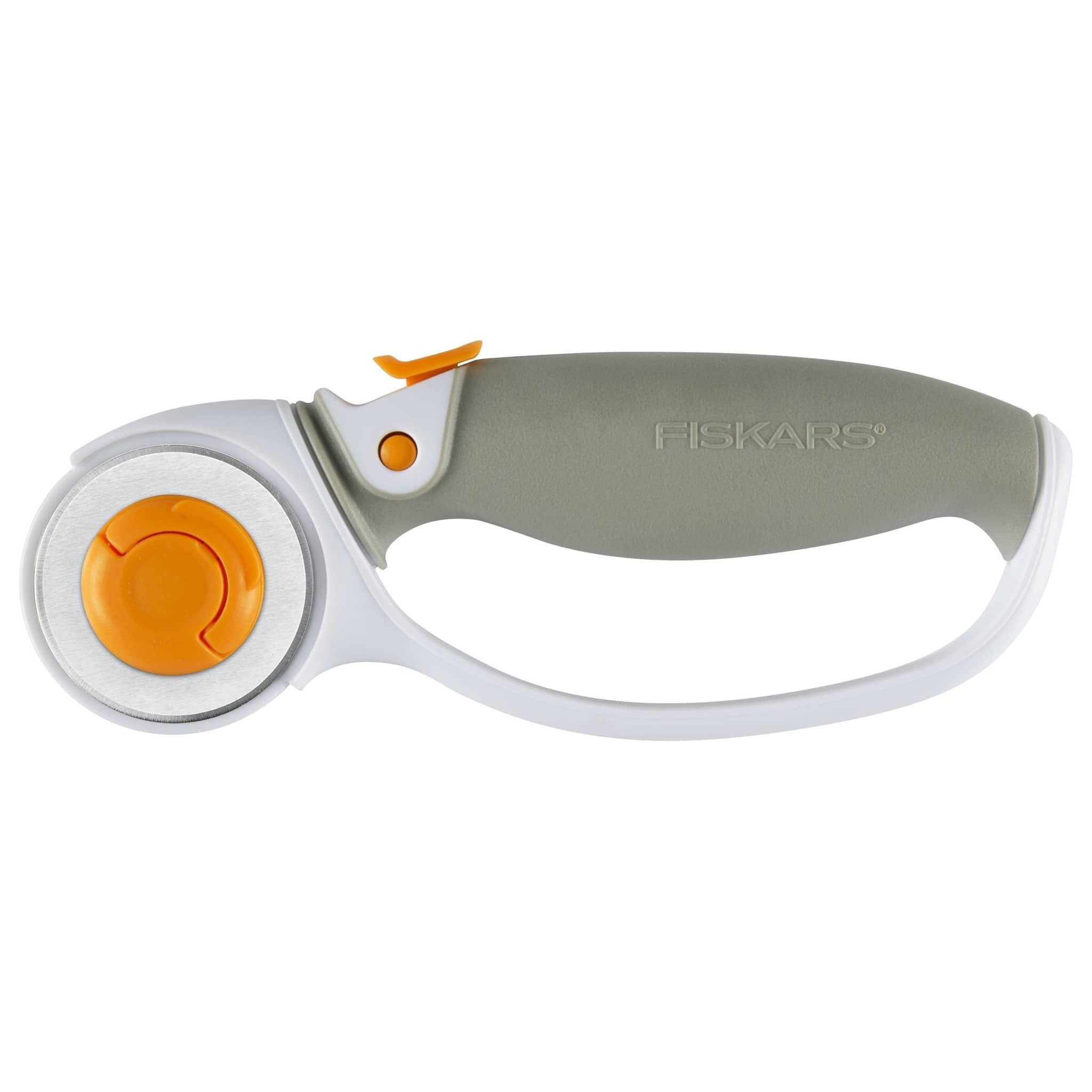 Fiskars Loop Easy Blade Change Titanium Rotary Cutter (45mm) - Woolshop.co.uk