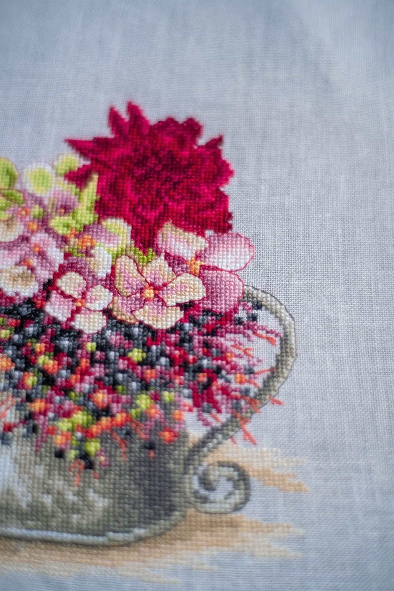 Pink Blush Bouquet (Linen) Counted Cross Stitch Kit - Woolshop.co.uk