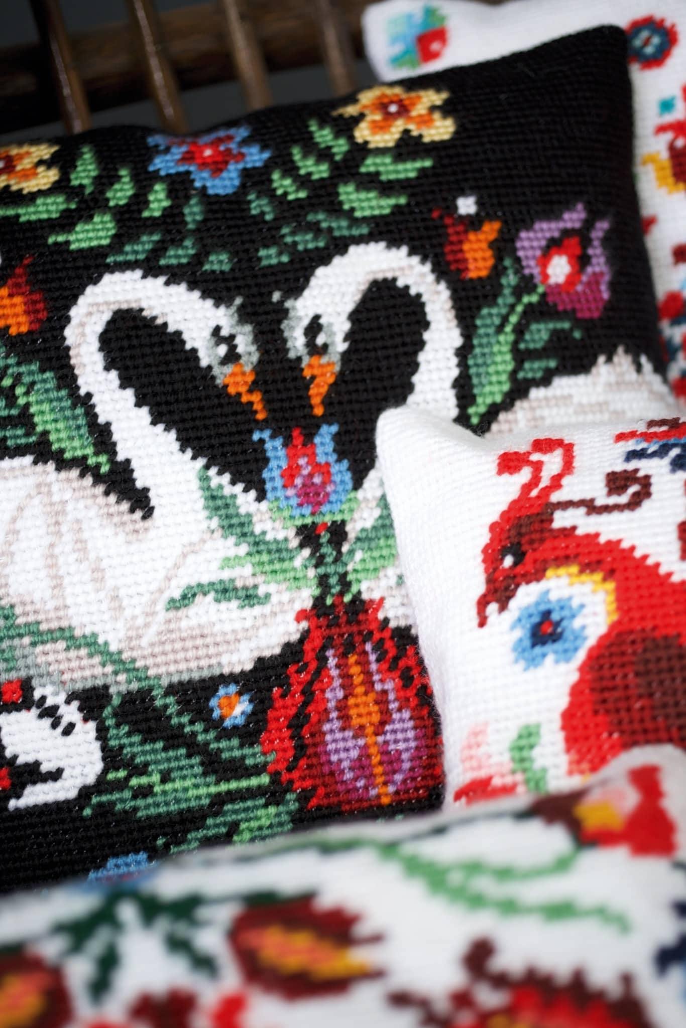 Vervaco Zara Cushion Tapestry Kit - Woolshop.co.uk